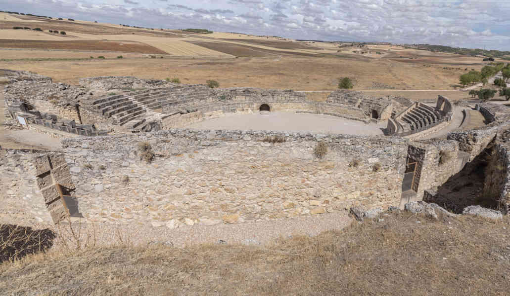 Cuenca - Saelices - parque arqueológico de Segóbriga 04 - Anfiteatro.jpg